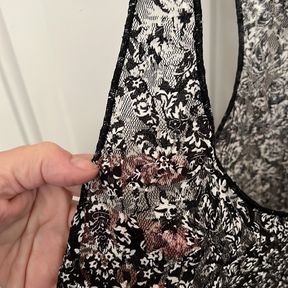 American Rag sheer Lacey racer back - Picture 3 of 4